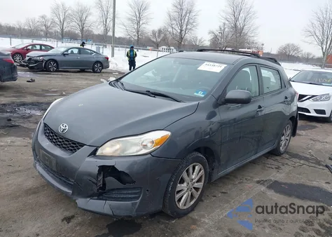 2009 Toyota Matrix z USA, uszkodzony, nr VIN 2T1KU40E09C109061